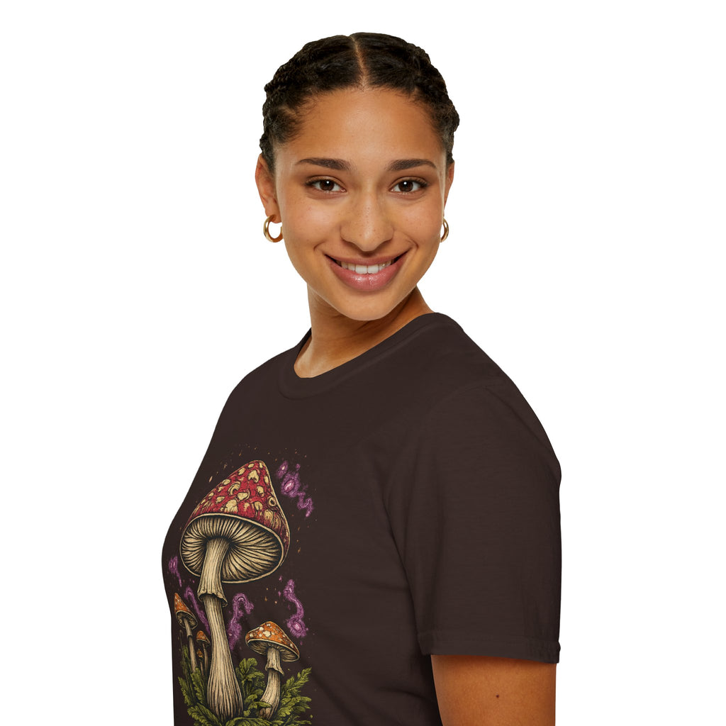 Mushroom Illustration T-Shirt – Vintage Red Toadstool Graphic