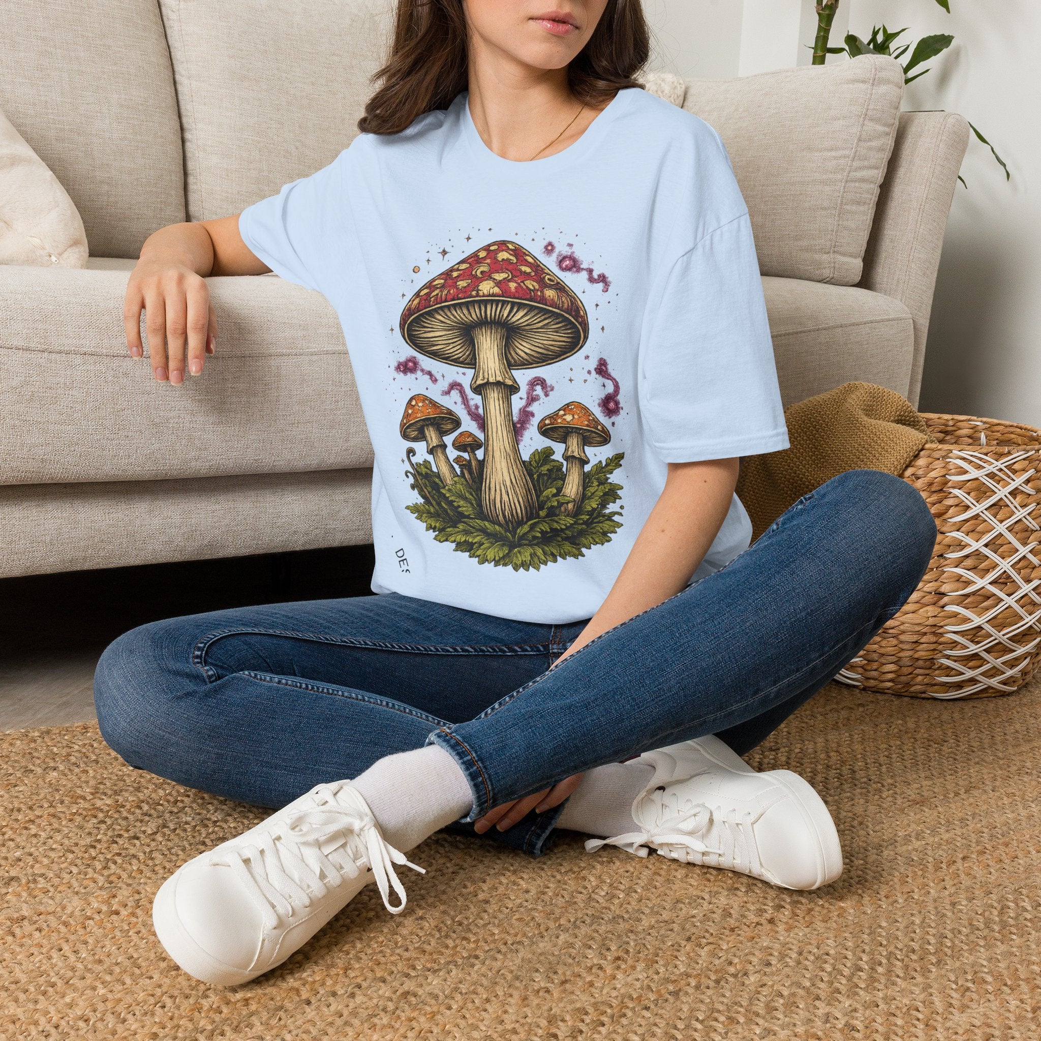 City: Vancouver Mushroom Illustration T-Shirt – Vintage Red Toadstool Graphic