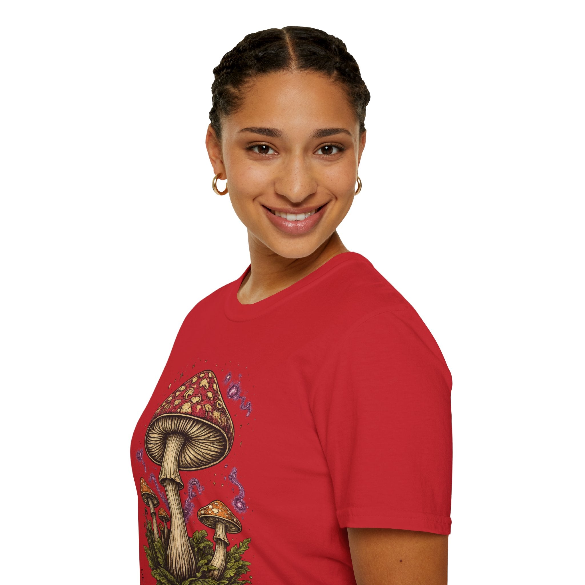Mushroom Illustration T-Shirt – Vintage Red Toadstool Graphic