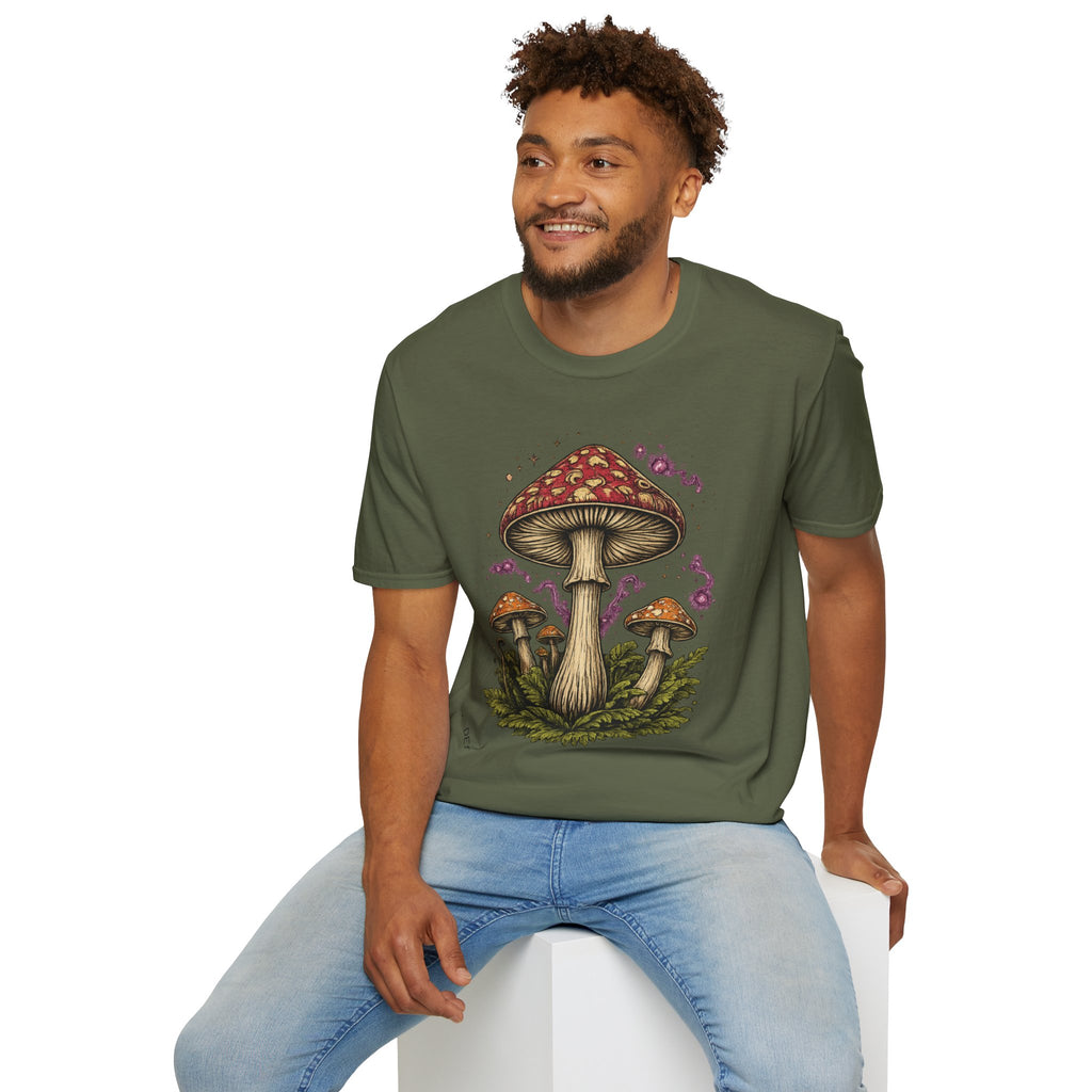 Mushroom Illustration T-Shirt – Vintage Red Toadstool Graphic