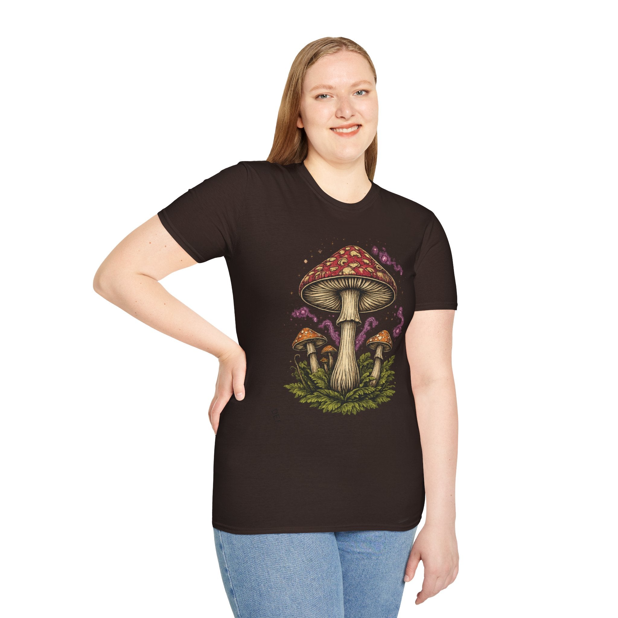 Mushroom Illustration T-Shirt – Vintage Red Toadstool Graphic