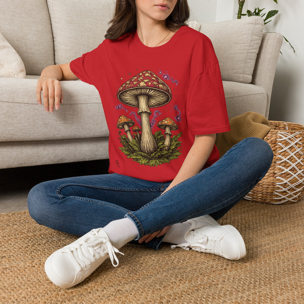 Mushroom Illustration T-Shirt – Vintage Red Toadstool Graphic