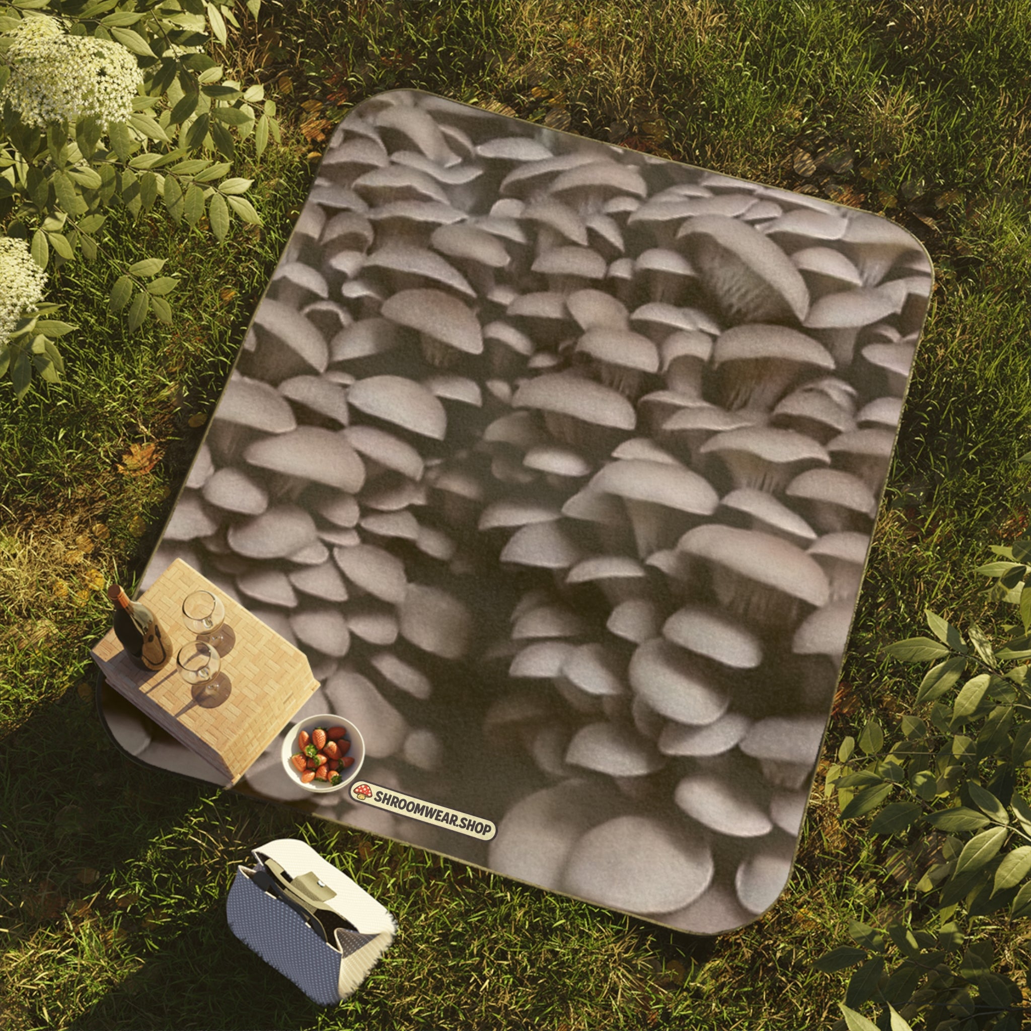 Mushroom Pattern Picnic Blanket — Forest Fungi Outdoor Picnic Mat