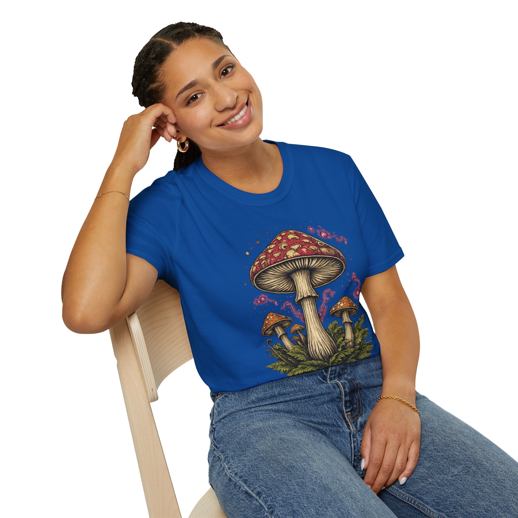 Mushroom Illustration T-Shirt – Vintage Red Toadstool Graphic