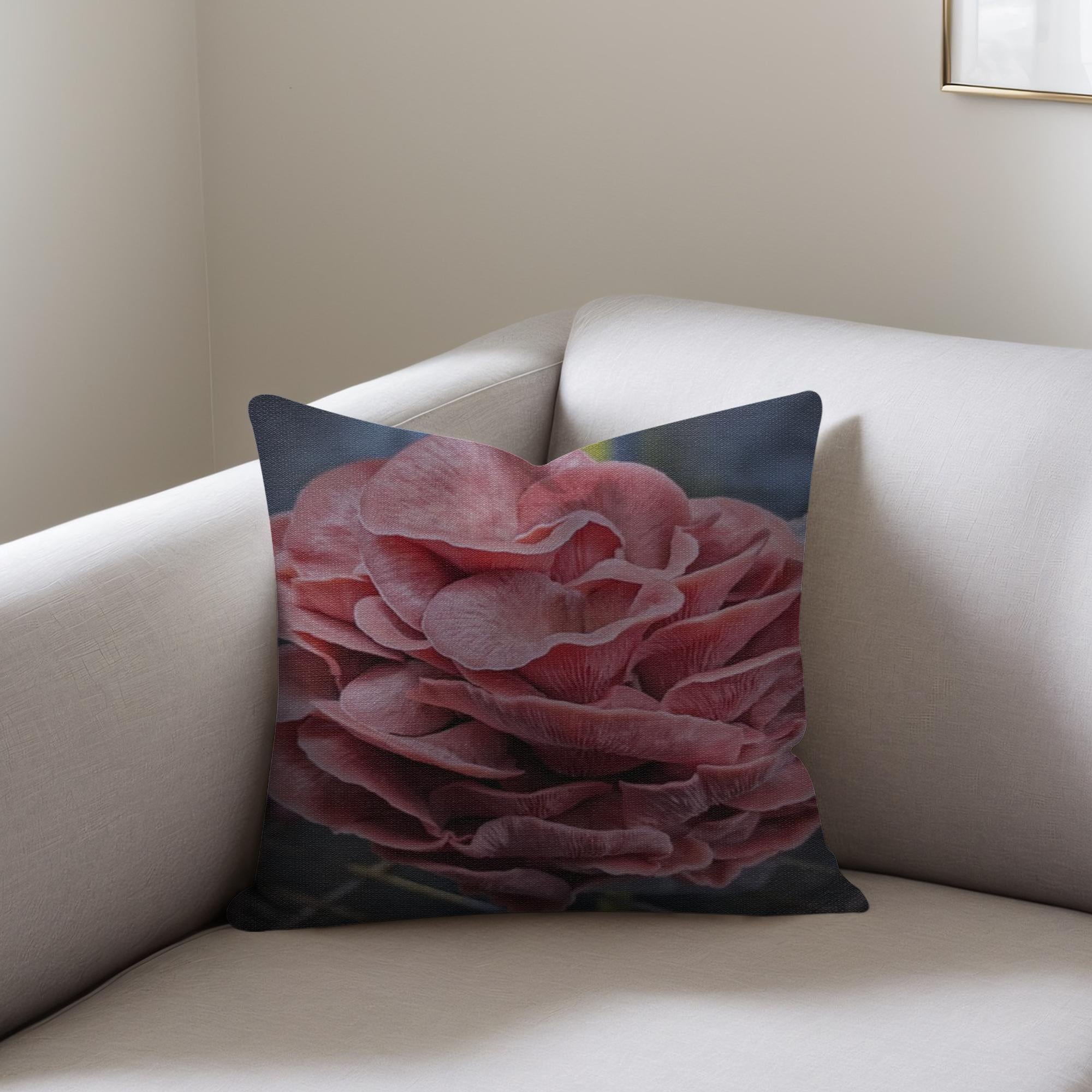 WovenPillow_17x18_Photo-20260131130321672